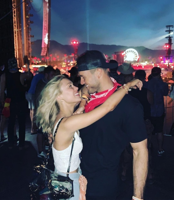 Colton Underwood, Cassie Randolph, Stagecoach 2019 